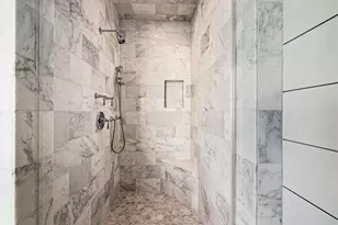 2445 E Seaside Dr, Galveston, TX 77550 - Photo 36