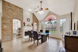 811 Colony Glen Ct, Houston, TX 77062 - Photo 8