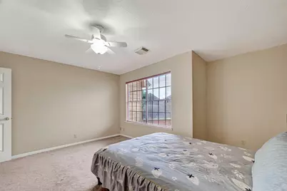 811 Colony Glen Court, Houston, TX 77062 - Photo 28