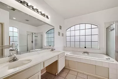 811 Colony Glen Court, Houston, TX 77062 - Photo 20