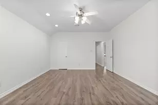 874 Pebblebank Ln, League City, TX 77573 - Photo 34