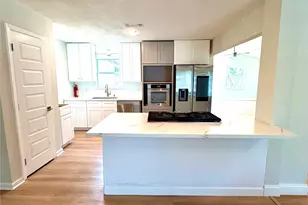 1925 Pech Rd, Houston, TX 77055 - Photo 2