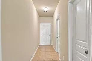 17218 Erin Oaks Ln, Humble, TX 77396 - Photo 4