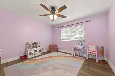 302 Jay Street, Boling, TX 77420 - Photo 16