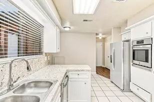 11807 Gatlinburg Dr, Houston, TX 77031 - Photo 10