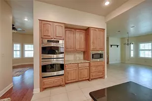 417 S Main St, Hallettsville, TX 77964 - Photo 12