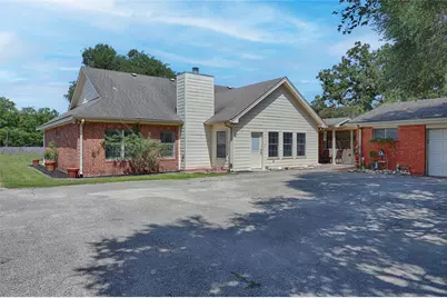 417 S Main Street, Hallettsville, TX 77964 - Photo 40