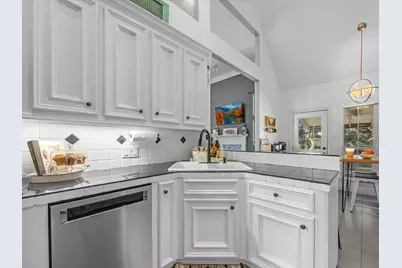 31 Beaconsfield Drive, Magnolia, TX 77355 - Photo 18