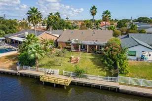 2417 Gerol Dr, Galveston, TX 77551 - Photo 2