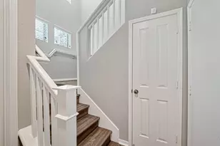 77 Woodlily Pl, The Woodlands, TX 77382 - Photo 4