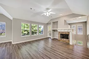 77 Woodlily Pl, The Woodlands, TX 77382 - Photo 8