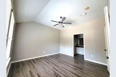 77 Woodlily Pl, The Woodlands, TX 77382 - Photo 10