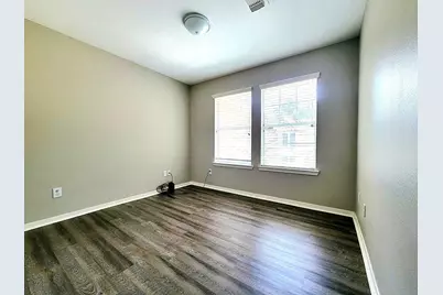 77 Woodlily Pl, The Woodlands, TX 77382 - Photo 16