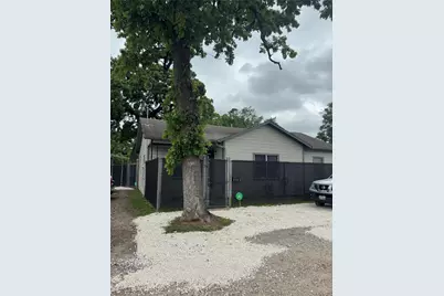 1408 W 34th Street, Houston, TX 77018 - Photo 1