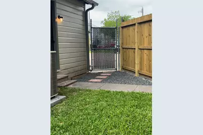 1408 W 34th Street, Houston, TX 77018 - Photo 16
