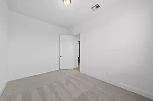 14946 Buffalo Head St, Mont Belvieu, TX 77523 - Photo 8