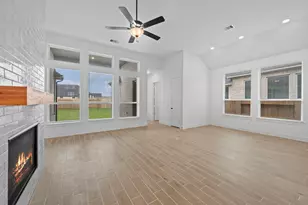 14946 Buffalo Head St, Mont Belvieu, TX 77523 - Photo 10