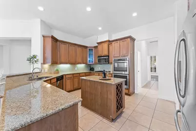 47 N Winsome Path Circle, The Woodlands, TX 77382 - Photo 32