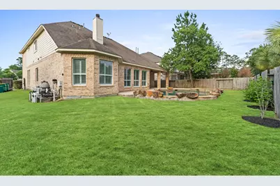 47 N Winsome Path Circle, The Woodlands, TX 77382 - Photo 4