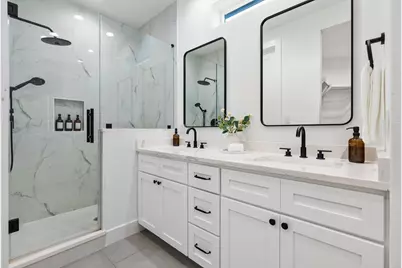 2710 Noble Street, Houston, TX 77026 - Photo 6