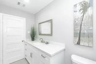 1102 45th St, Galveston, TX 77550 - Photo 34