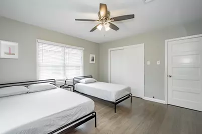 1102 45th Street, Galveston, TX 77550 - Photo 36