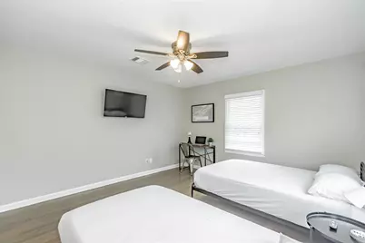 1102 45th Street, Galveston, TX 77550 - Photo 38