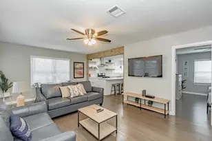 1102 45th St, Galveston, TX 77550 - Photo 8