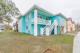 1102 45th St, Galveston, TX 77550 - Photo 40