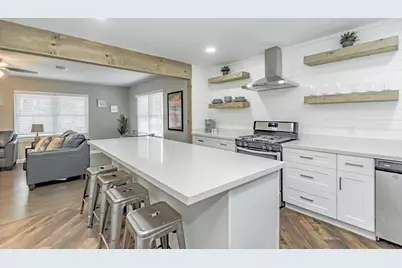 1102 45th Street, Galveston, TX 77550 - Photo 18
