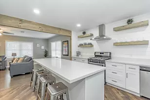 1102 45th St, Galveston, TX 77550 - Photo 18