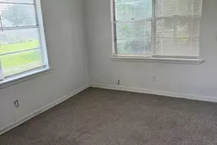 4602 Woolworth St, Houston, TX 77026 - Photo 6