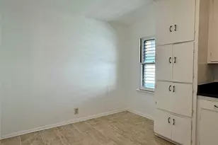2311 52nd St, Galveston, TX 77551 - Photo 22