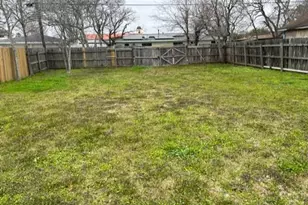 1022 W 8th St, Freeport, TX 77541 - Photo 12