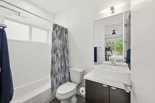 912 W 19th St, Houston, TX 77008 - Photo 12