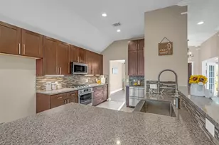 11506 Faulkey Gully Cir, Houston, TX 77070 - Photo 18