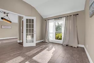 11506 Faulkey Gully Cir, Houston, TX 77070 - Photo 8