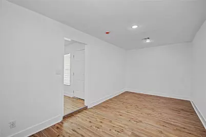 1203 W 6th Street, Freeport, TX 77541 - Photo 18