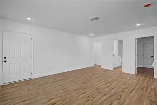 1203 W 6th St, Freeport, TX 77541 - Photo 8