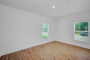 1203 W 6th St, Freeport, TX 77541 - Photo 32