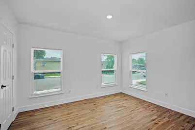 1203 W 6th Street, Freeport, TX 77541 - Photo 28