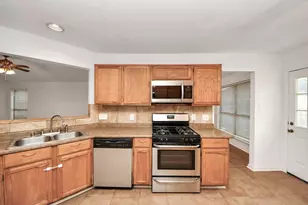 20019 Beechview Ln, Katy, TX 77449 - Photo 12