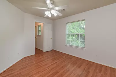 213 E Summerhaze Circle, The Woodlands, TX 77382 - Photo 28