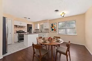 7434 Carew St, Houston, TX 77074 - Photo 12