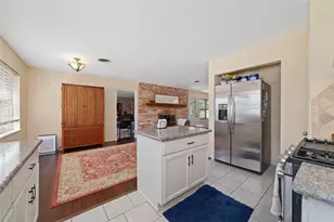 7434 Carew St, Houston, TX 77074 - Photo 18