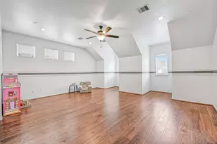 1008 Point Isabel Ln, Friendswood, TX 77546 - Photo 36