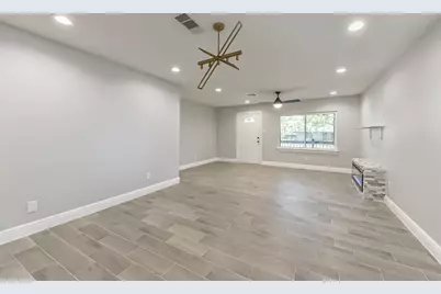 8925 Everglade Drive, Houston, TX 77078 - Photo 6