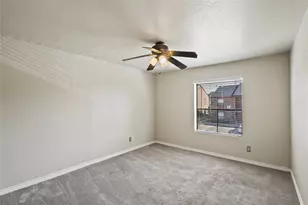 904 University Oaks Blvd, College Station, TX 77840 - Photo 12