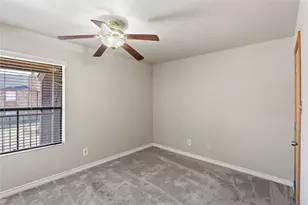 904 University Oaks Blvd, College Station, TX 77840 - Photo 16