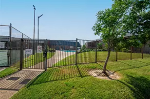 904 University Oaks Blvd, College Station, TX 77840 - Photo 26